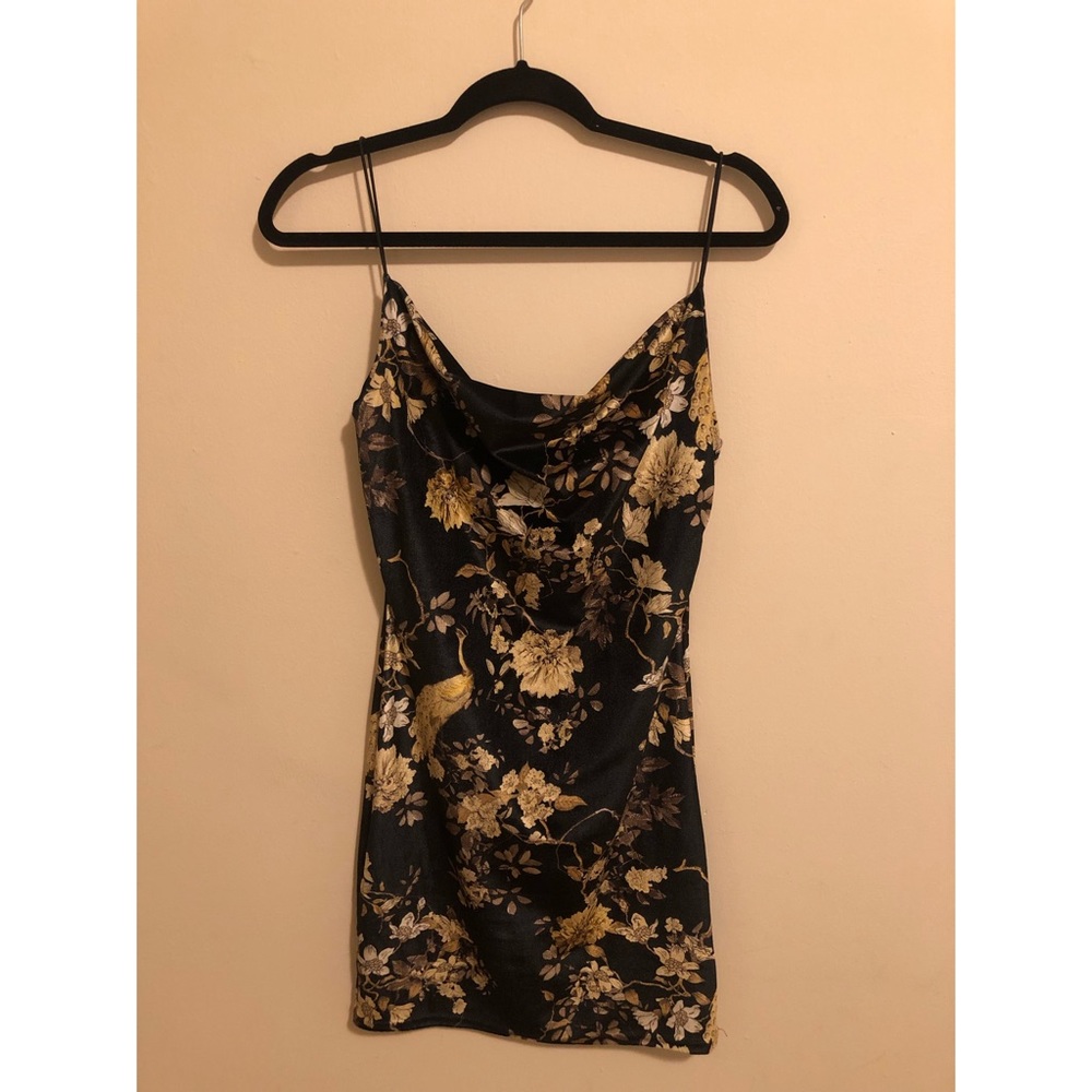 Pretty Little Thing x KOURTNEY KARDASHIAN Dress